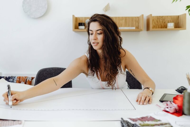 Do fashion designers get paid well in India?